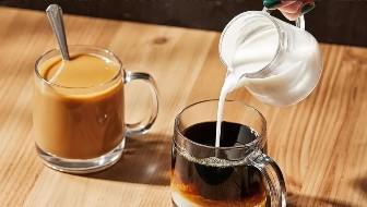 牛奶咖啡组合（咖啡加牛奶的作用与功效）