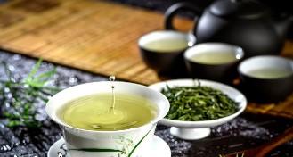 绿茶的功效与作用去火吗（男性长期喝绿茶好吗）