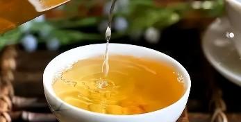 普洱生茶和熟茶的区别及功效禁忌（普洱茶的十大害处）