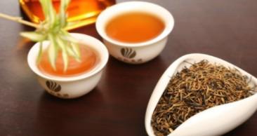 红茶的功效对女性的好处和坏处（长期喝红茶的十大好处）