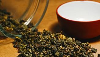 铁观音是什么茶是红茶还是绿茶（乌龙茶和红茶哪个对胃好）