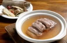 肉骨茶的做法和材料（福建肉骨茶的做法和材料）